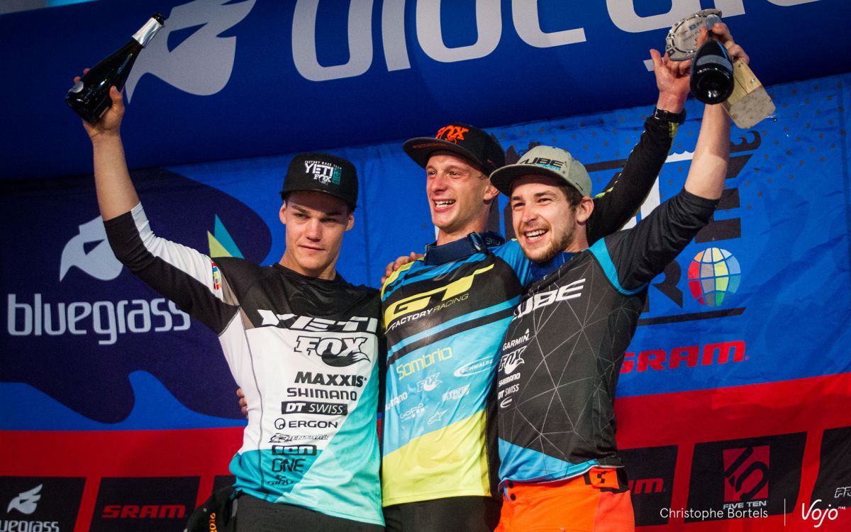 EWS-Podium-Finale-Ligure-Rude-Maes-Lau