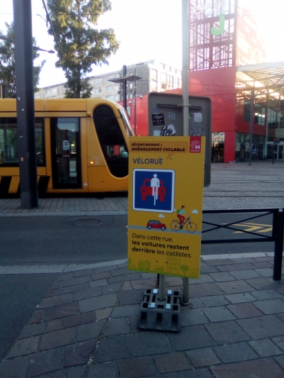 Coronapiste Est-Ouest - Vélorue à Mulhouse Av. Kennedy