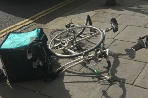 Mulhouse / Accident d'un livreur &agrave; v&eacute;lo Deliveroo