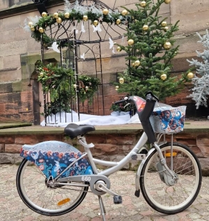 v&eacute;lo cit&eacute; v&eacute;locit&eacute; en habit de no&euml;l Mulhouse