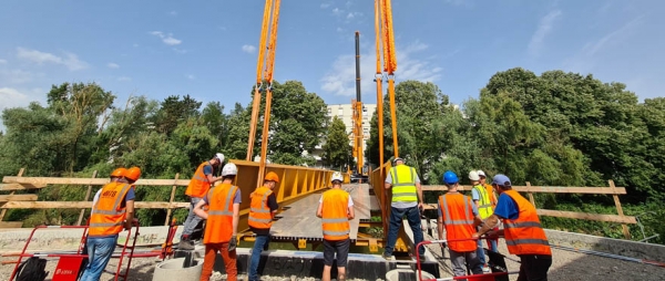 Une nouvelle passerelle piétons-vélos sur les berges de l&#039;Ill à Mulhouse